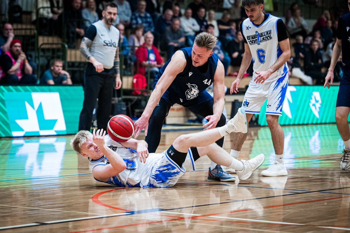 2. oktoobri õhtul võõrustas Hepa Rapla korvpallimeeskond Sadolini spordihoones Reinar Halliku Korvpallikooli. Konarliku esituse ja kehva visketabavuse kiuste ko